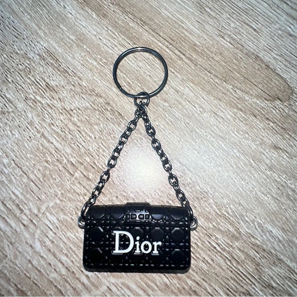 Keychains - Picture 4 of 4